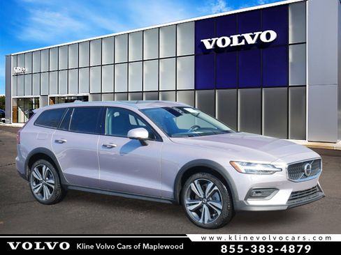 New 2026 Volvo V60 B5 Cross Country Plus w/ Climate Package image 1