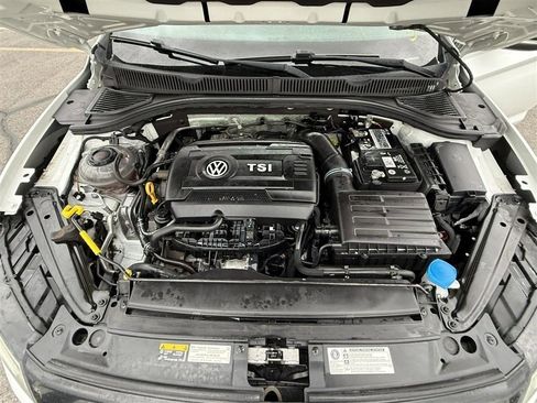 Used 2019 Volkswagen Jetta GLI FWD image 15