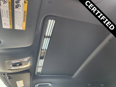 Certified 2025 Mercedes-Benz GLE 450 4MATIC image 25