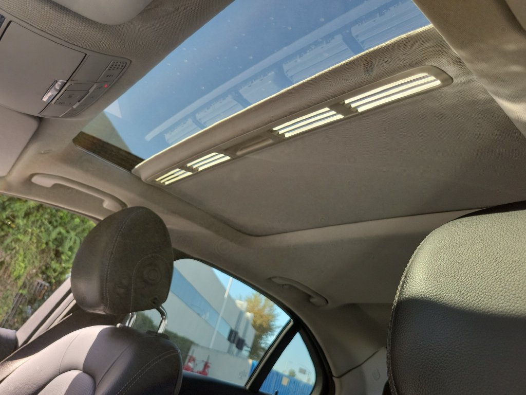 Used 2019 Mercedes-Benz C 300 Sedan image 32