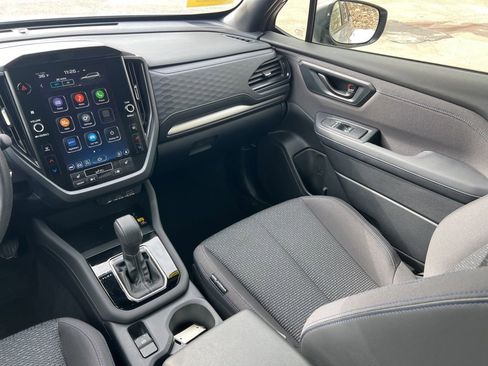 Used 2025 Subaru Forester Premium image 22