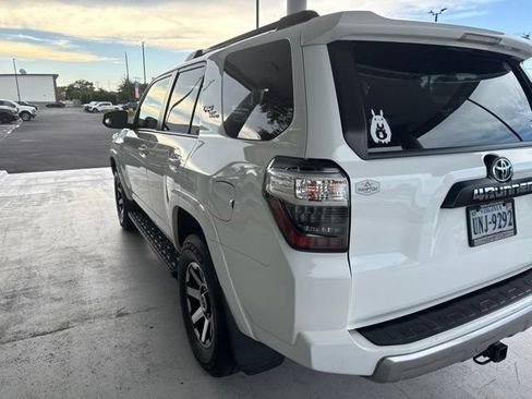 Used 2021 Toyota 4Runner TRD Off-Road Premium AWD/4WD image 4