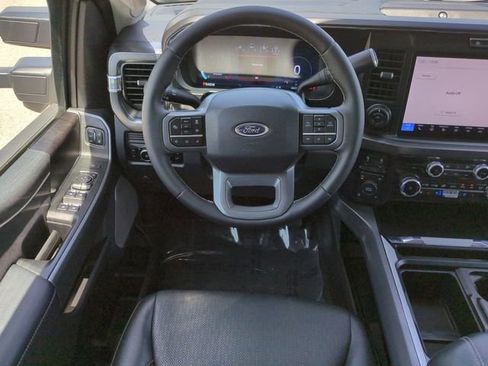 Used 2025 Ford F350 Lariat w/ Lariat Ultimate Package AWD/4WD image 16