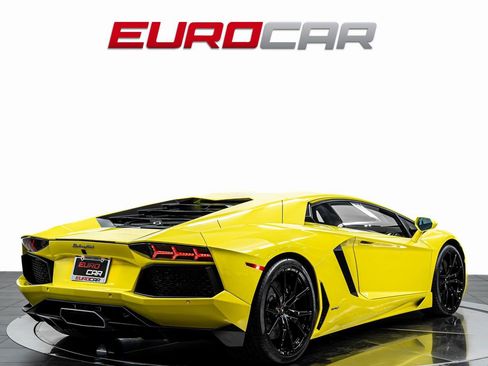 Used 2015 Lamborghini Aventador LP 700-4 AWD/4WD image 5