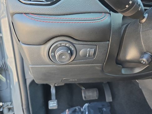 Used 2023 Dodge Durango GT image 28