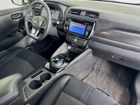 Used 2019 Nissan Leaf SV image 34