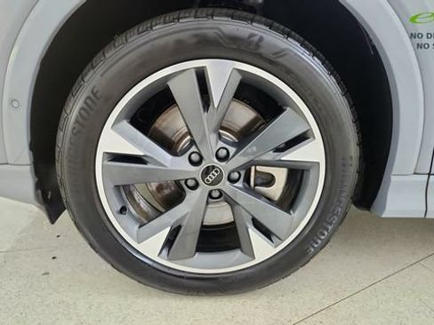Used 2024 Audi Q4 e-tron Prestige AWD/4WD image 56