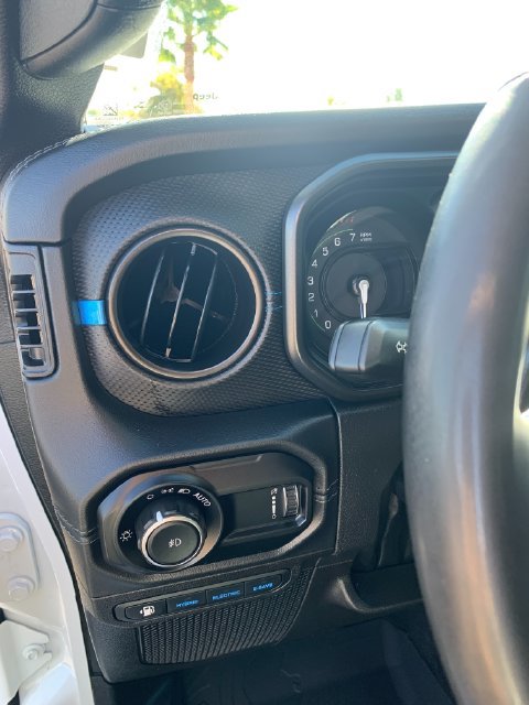 Used 2024 Jeep Wrangler Unlimited Rubicon 4xe AWD/4WD image 26
