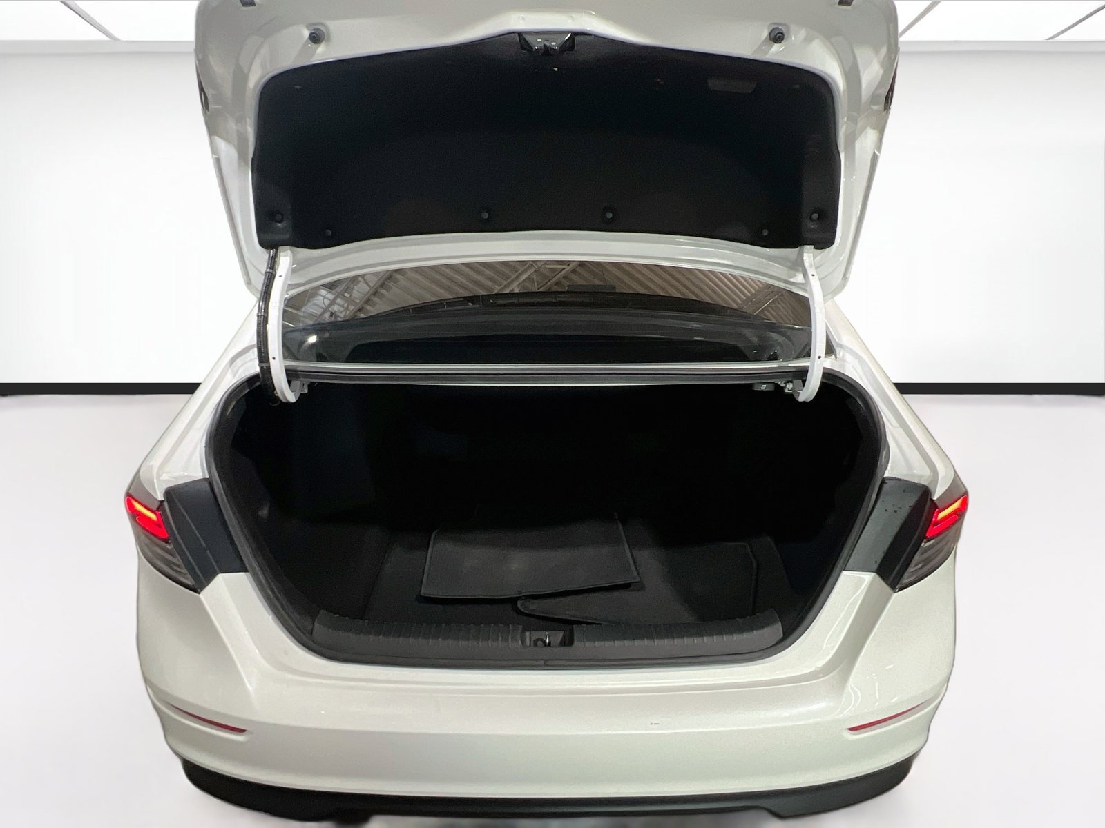 Used 2024 Honda Accord LX image 17