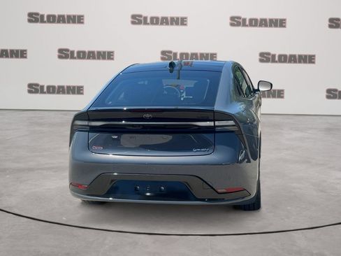 New 2026 Toyota Prius Plug-In Hybrid FWD image 4