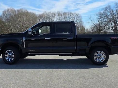 Used 2024 Ford F250 Lariat w/ Lariat Ultimate Package image 5