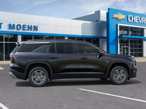 New 2027 Chevrolet Traverse LT FWD image 5