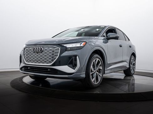 Certified 2023 Audi Q4 e-tron Prestige image 7