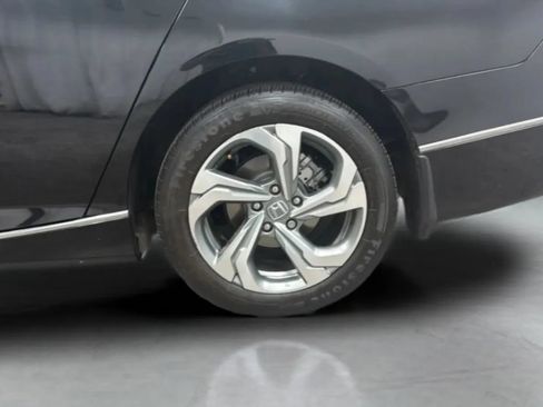 Used 2018 Honda Accord EX image 27