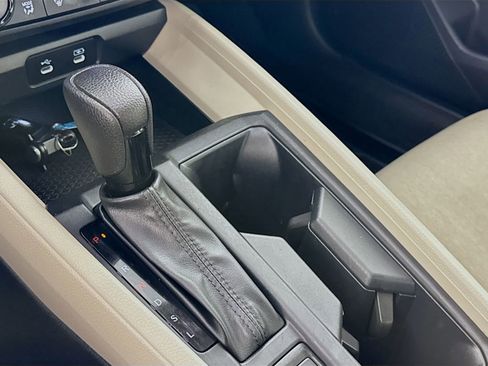 Used 2023 Honda Accord EX image 11