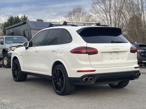 Used 2018 Porsche Cayenne S Platinum image 6