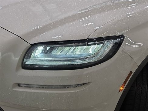 Used 2022 Lincoln Nautilus Reserve w/ Equipment Group 201A image 28