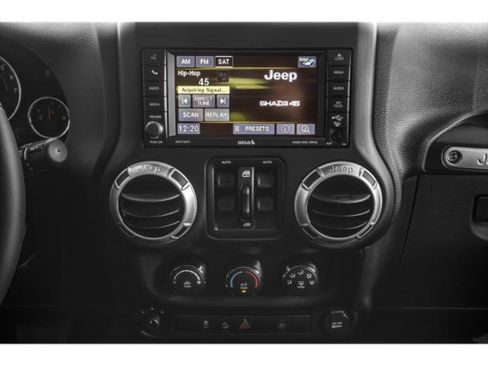 Used 2015 Jeep Wrangler Unlimited Rubicon AWD/4WD image 13