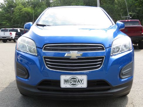 Used 2016 Chevrolet Trax LS AWD/4WD image 2