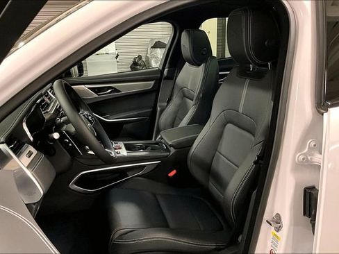 New 2026 Jaguar F-PACE R-Dynamic S image 8