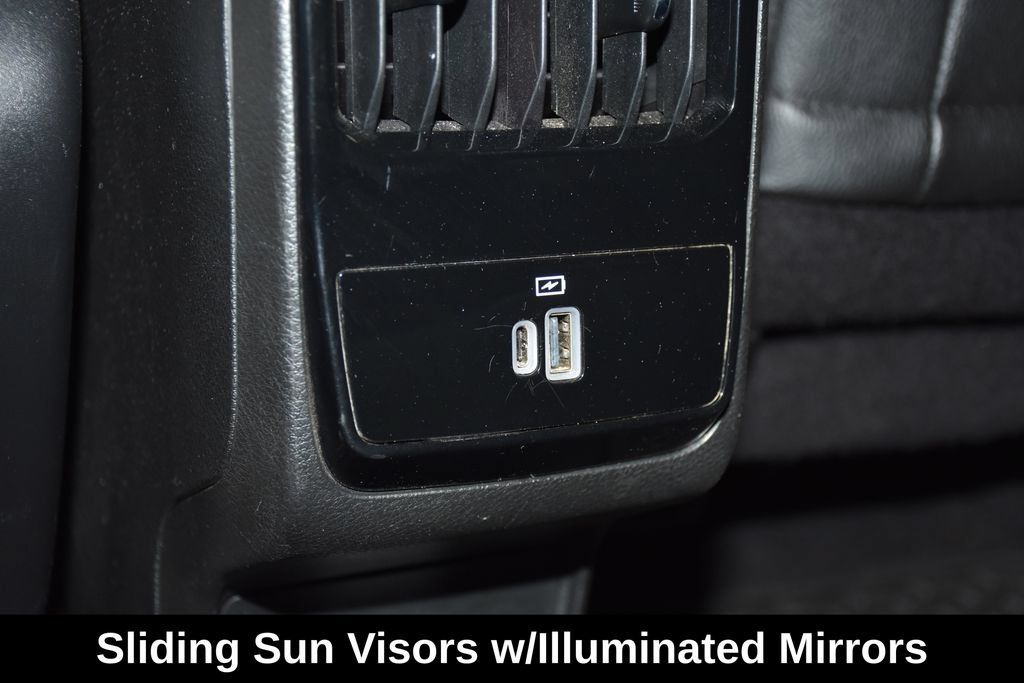 Used 2025 Jeep Compass Latitude w/ Sun & Sound Group AWD/4WD image 27