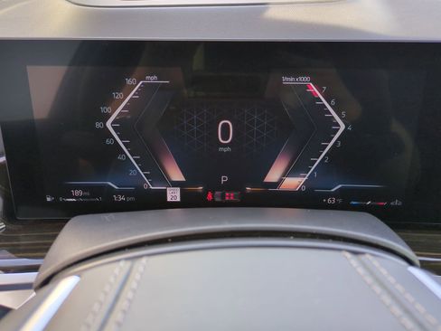 Used 2024 BMW X7 xDrive40i image 21