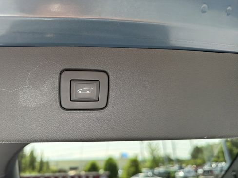 Used 2024 Buick Envista Sport Touring w/ Convenience I Package FWD image 19