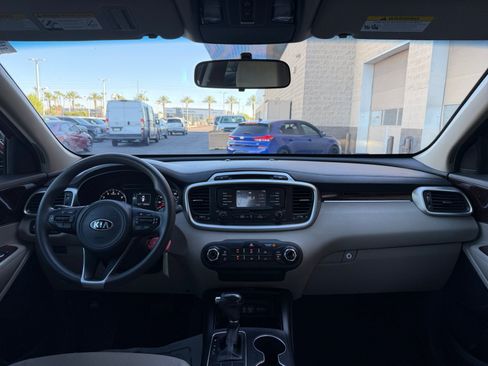 Used 2017 Kia Sorento LX FWD image 20