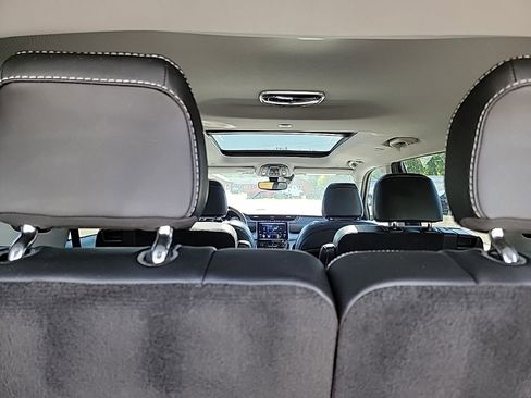 Used 2021 Jeep Grand Cherokee L Limited image 11