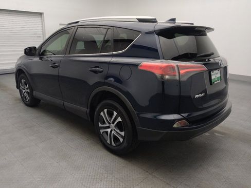 Used 2018 Toyota RAV4 LE FWD image 5