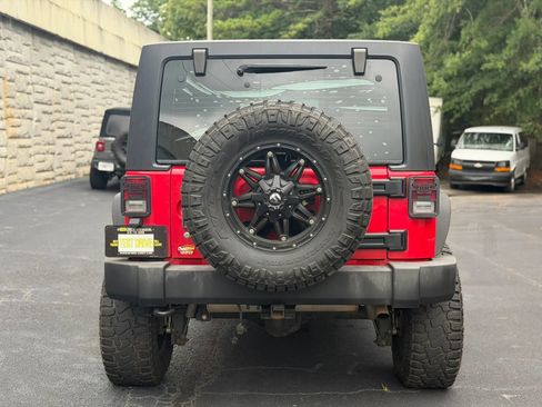 Used 2016 Jeep Wrangler Unlimited Sport w/ Max Tow Package AWD/4WD image 8