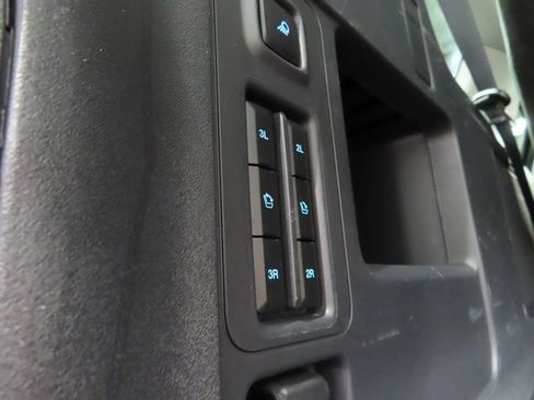 Used 2025 Ford Expedition Max Platinum AWD/4WD image 48