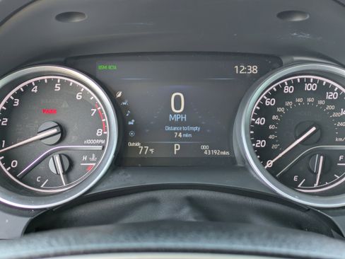 Used 2023 Toyota Camry XLE image 28