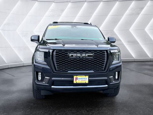 Used 2023 GMC Yukon Denali Ultimate w/ LPO, Floor Liner Package AWD/4WD image 9