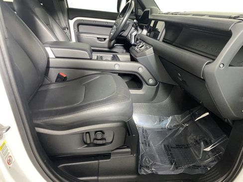Used 2023 Land Rover Defender 110 X-Dynamic SE image 15