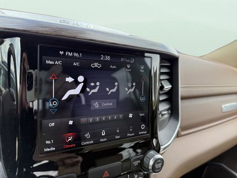Used 2020 RAM 2500 Laramie AWD/4WD image 27