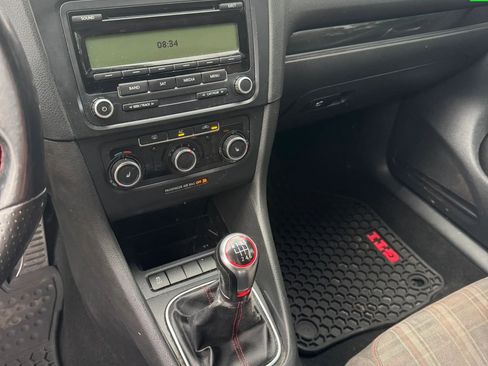 Used 2011 Volkswagen GTI 4-Door FWD image 16