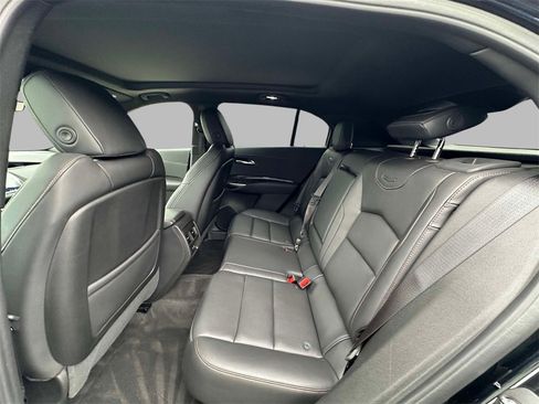 Certified 2022 Cadillac XT4 Sport w/ Enhanced Visibility Package image 19