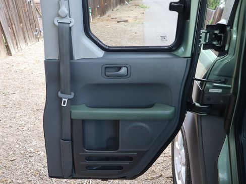 Used 2003 Honda Element EX image 27