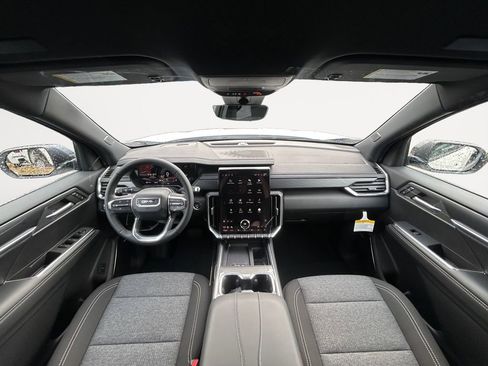 New 2026 GMC Acadia Elevation image 13