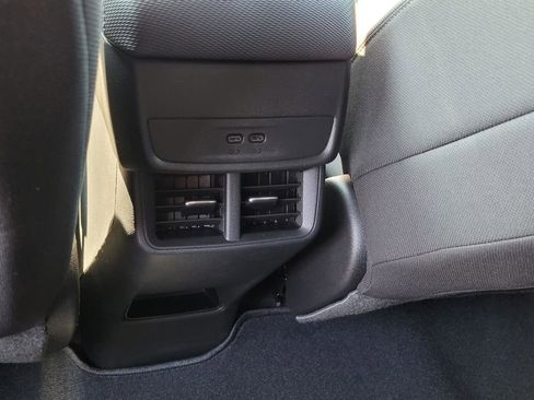 New 2026 Chevrolet Equinox LT image 12