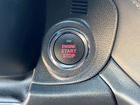 Used 2021 Subaru Outback Limited image 25