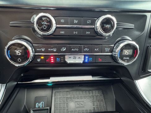 Used 2021 Ford F150 Limited image 44