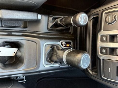 Used 2018 Jeep Wrangler Sport AWD/4WD image 2