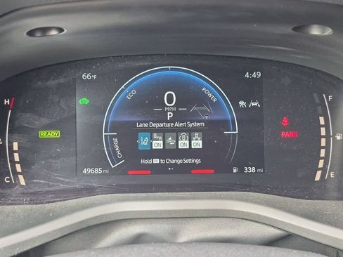 Used 2025 Toyota Camry Hybrid FWD image 16