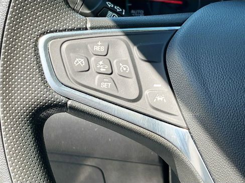 Used 2025 Chevrolet Malibu LT FWD image 18