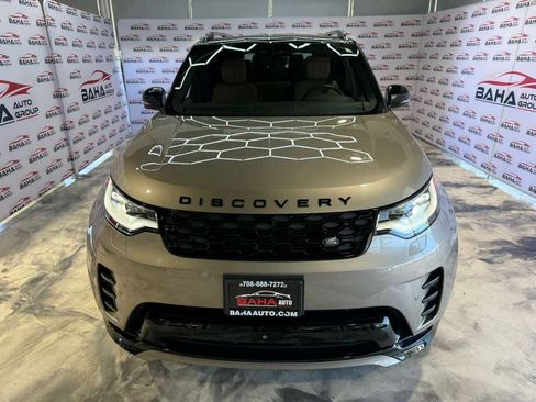 Used 2024 Land Rover Discovery Dynamic SE AWD/4WD image 4