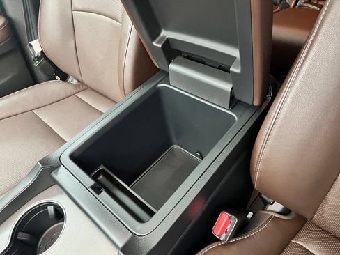 Used 2025 Honda Passport EX-L image 32