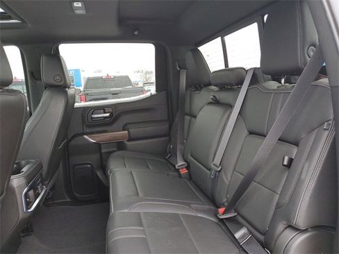 Used 2020 Chevrolet Silverado 1500 High Country w/ Technology Package image 32