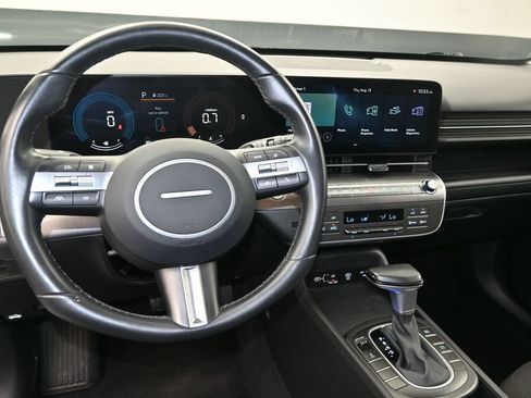 Used 2025 Hyundai Kona SEL AWD/4WD image 23